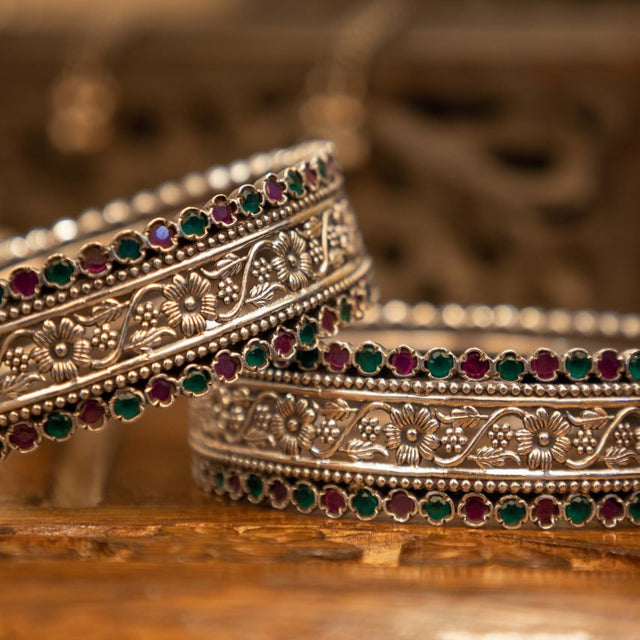 Tattva Intricate Flora Detailed Jadau Kada