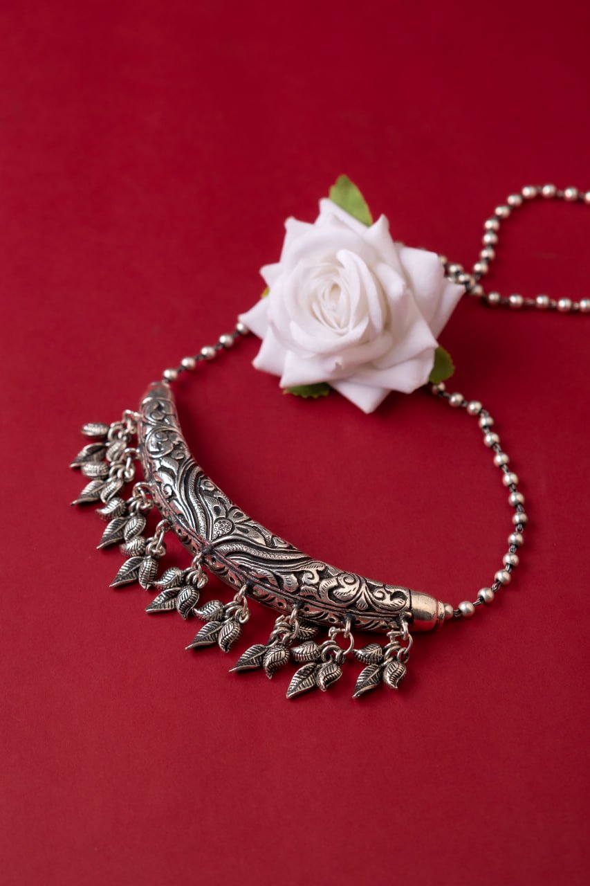 Tattva Leaf Droplets Chitai Ball Two Way Necklace