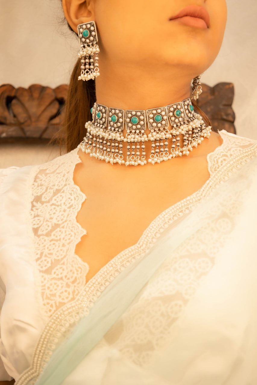 Tattva Turquoise Jadau Tikdi Sequence Pearl Layered Necklace Set