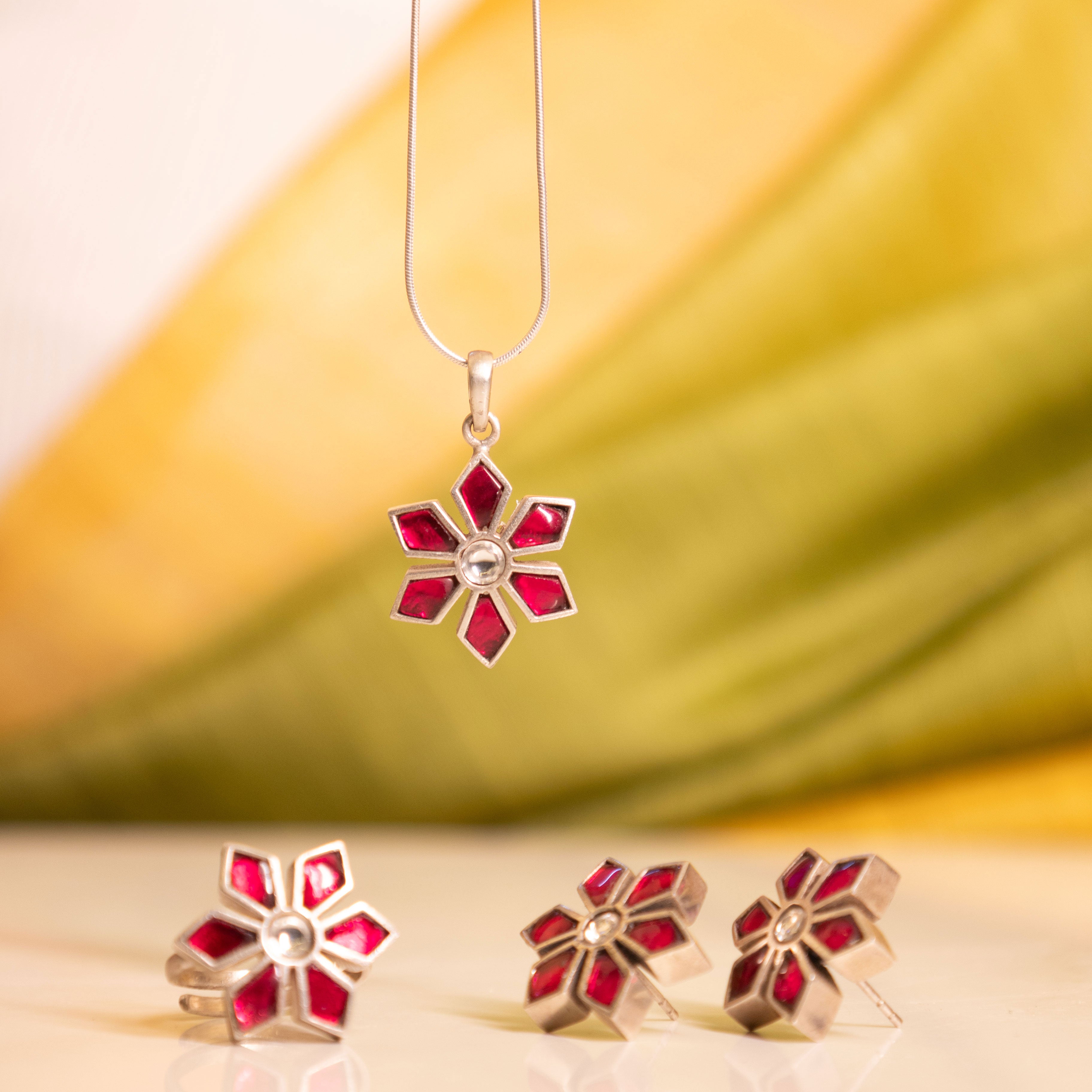 Moh Raani Kundan Phool Necklace Earring Ring Set