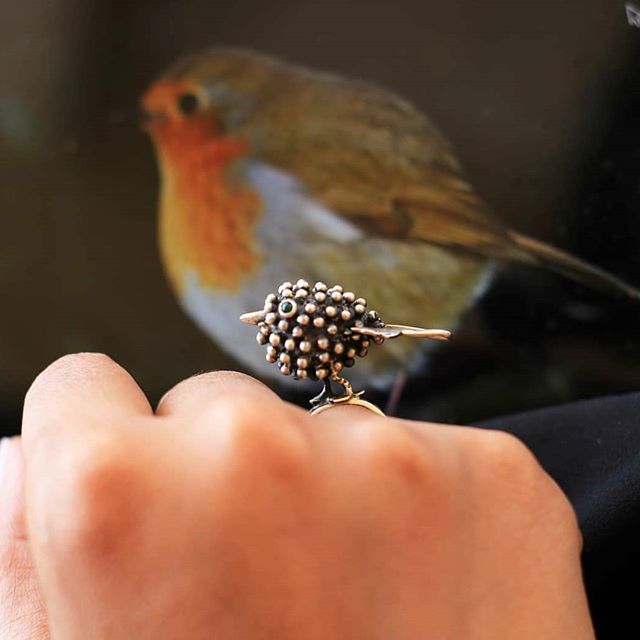 Maahi Round Robin Bird Ring