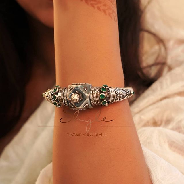 Tattva Vintage Inspired Jadau Classic Kada