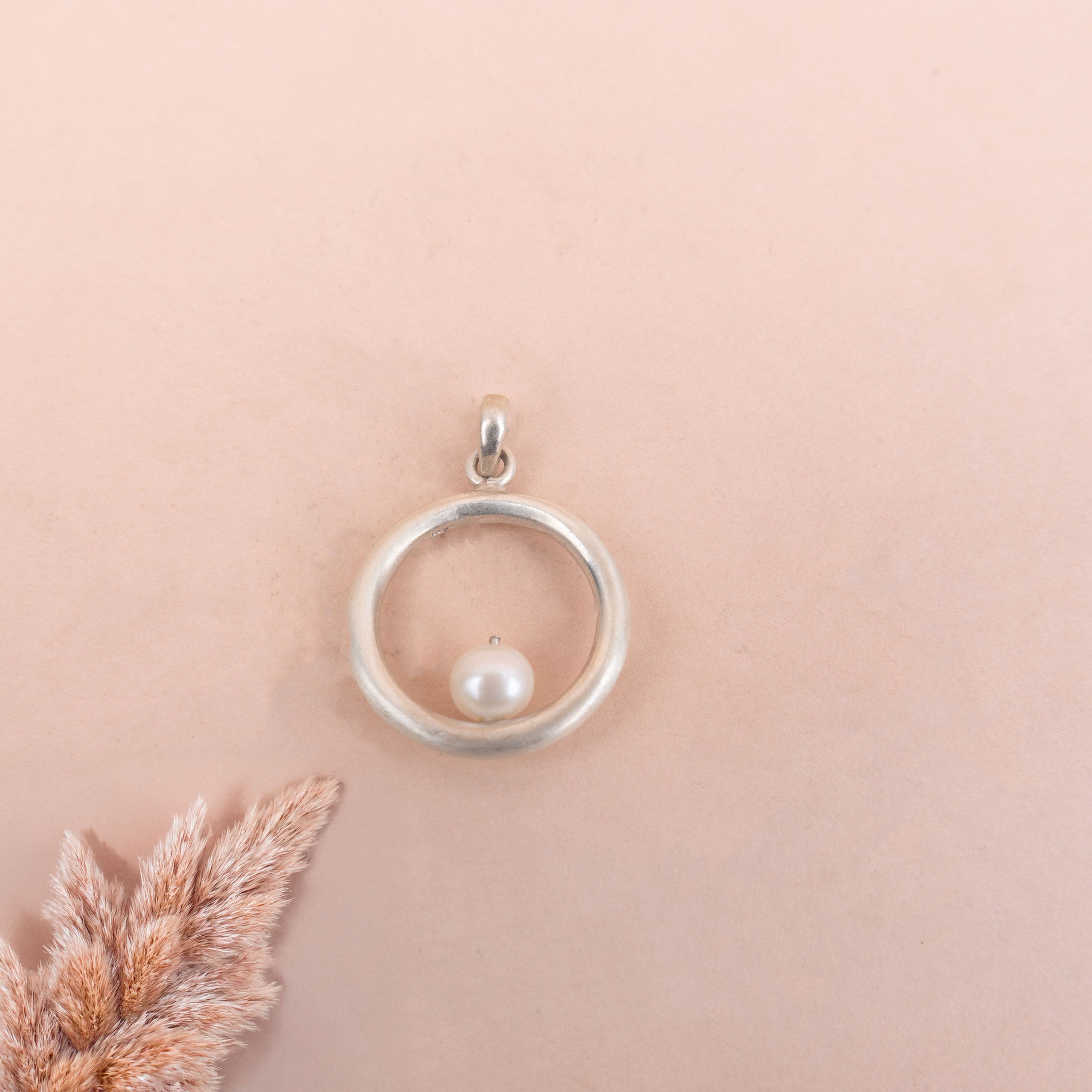 Adya Halo Pearl Pendant