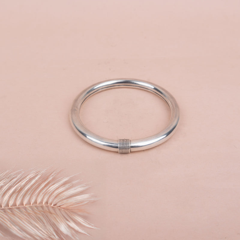 Adya Fine Everyday Kada