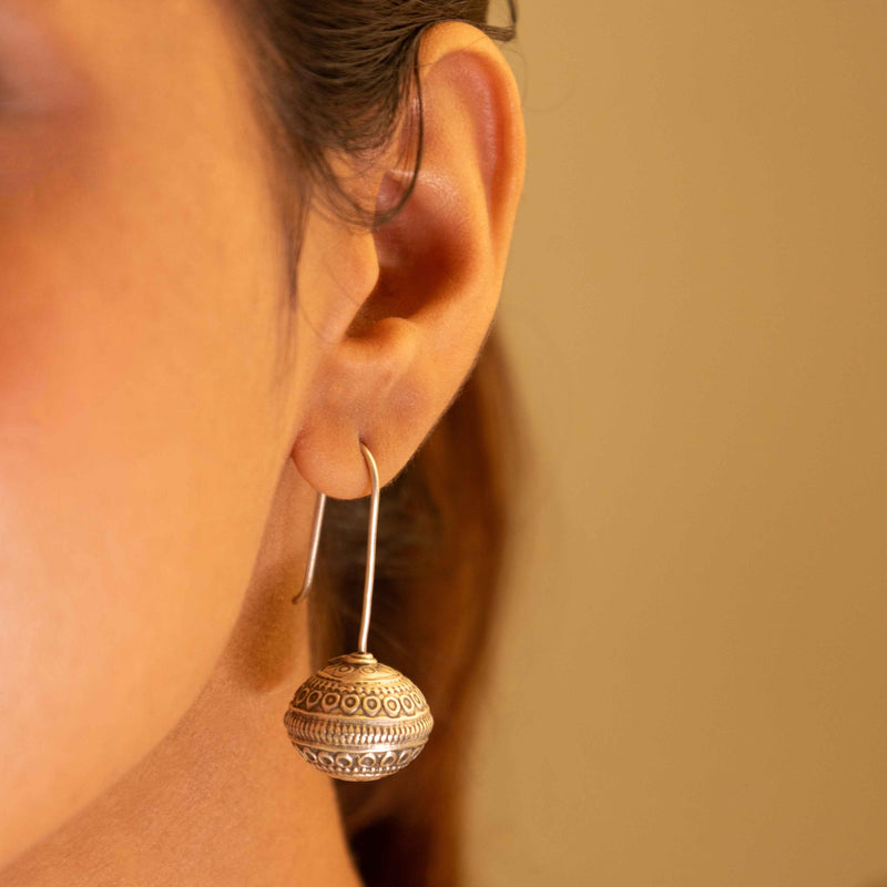 Moh Intricate Bead Versatile Earrings