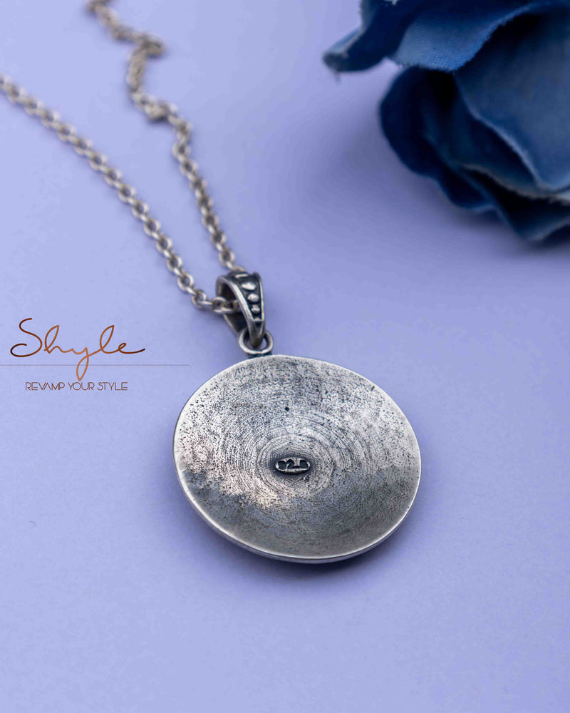 925 pure silver Maha Mrityunjaya mantra Om necklace, reverse view