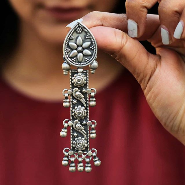 Mizoya Detailed Ghughri Earrings model