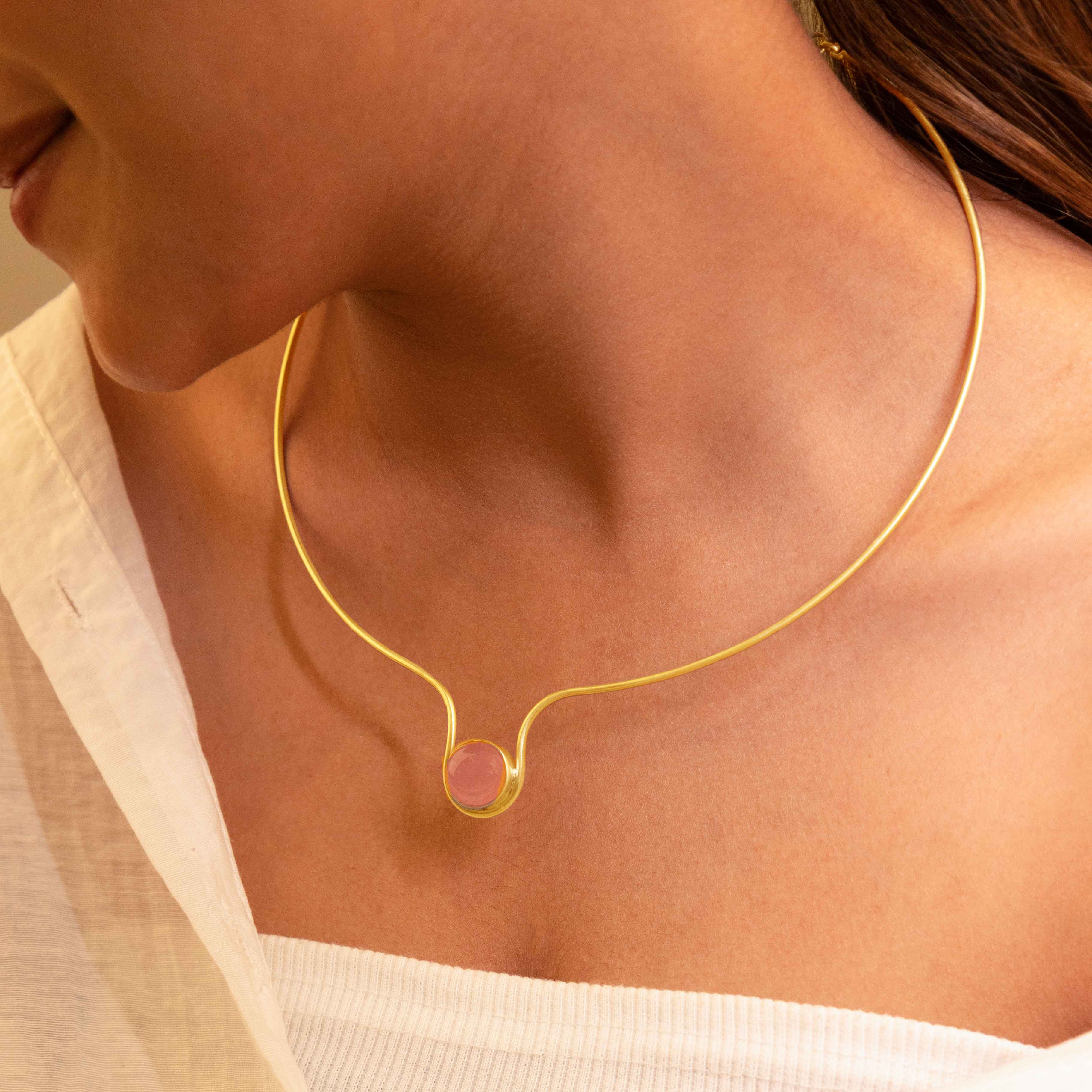 Adya Ethereal Blush Curve Hasli Necklace