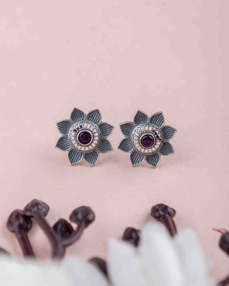 Adya Intricate Flower Versatile Necklace Earring Ring Set