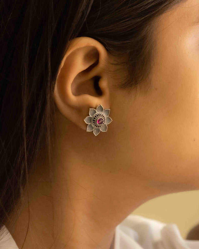 Adya Intricate Flower Versatile Necklace Earring Ring Set
