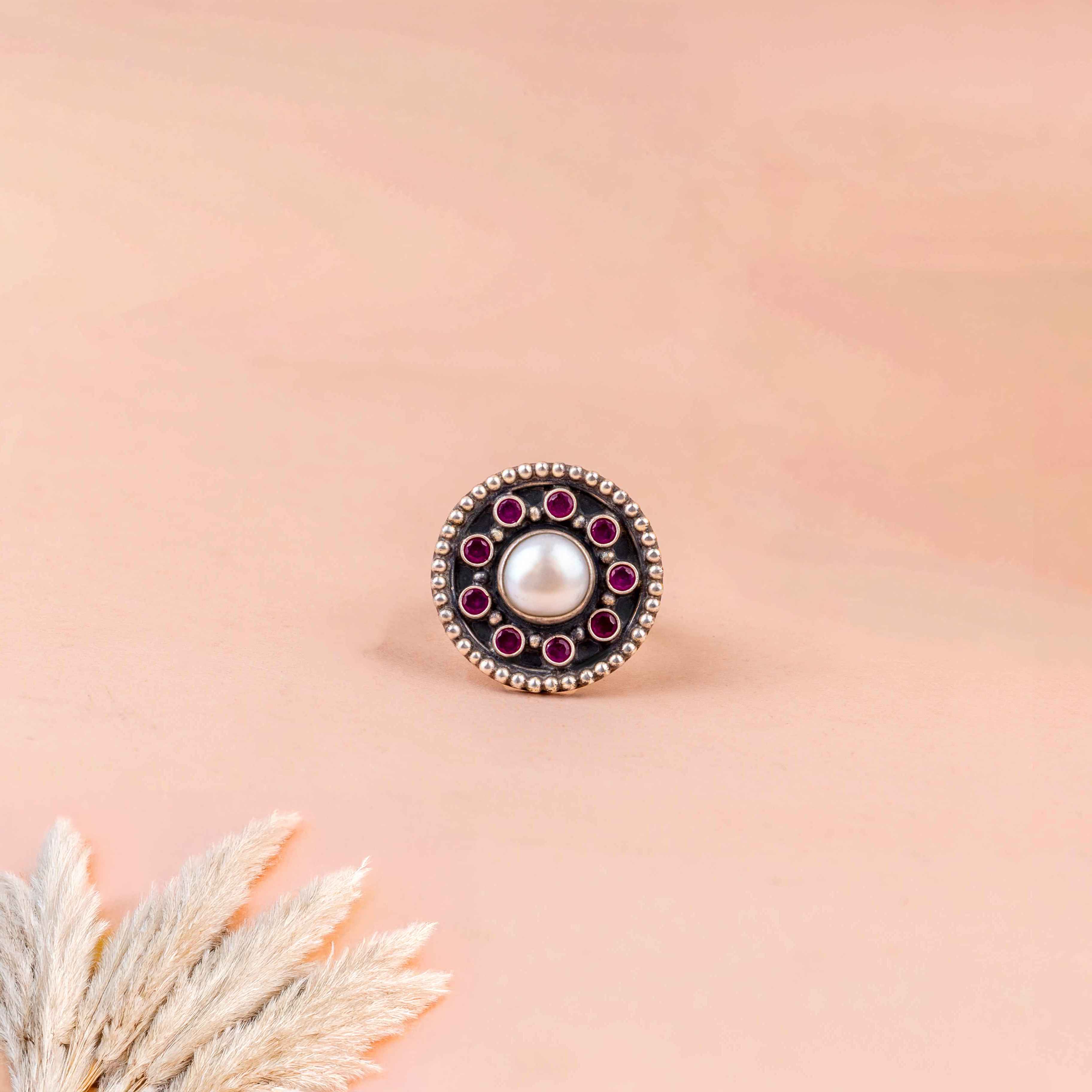 Adya Pearl Raani Classic Ring