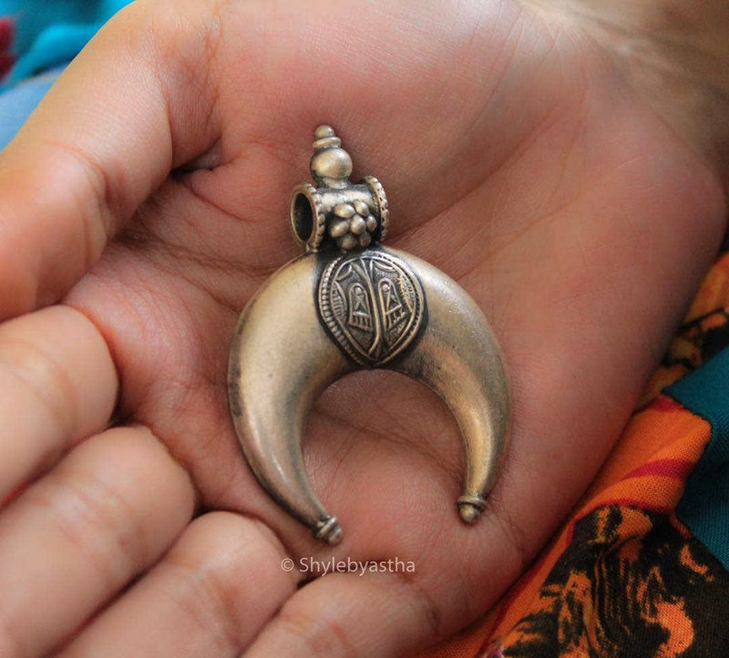Adya Quirky Crescent Moon Pendant