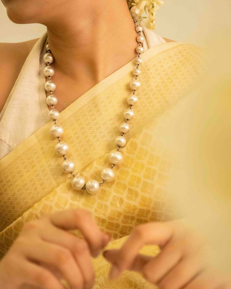 Adya Timeless Ball Necklace Set