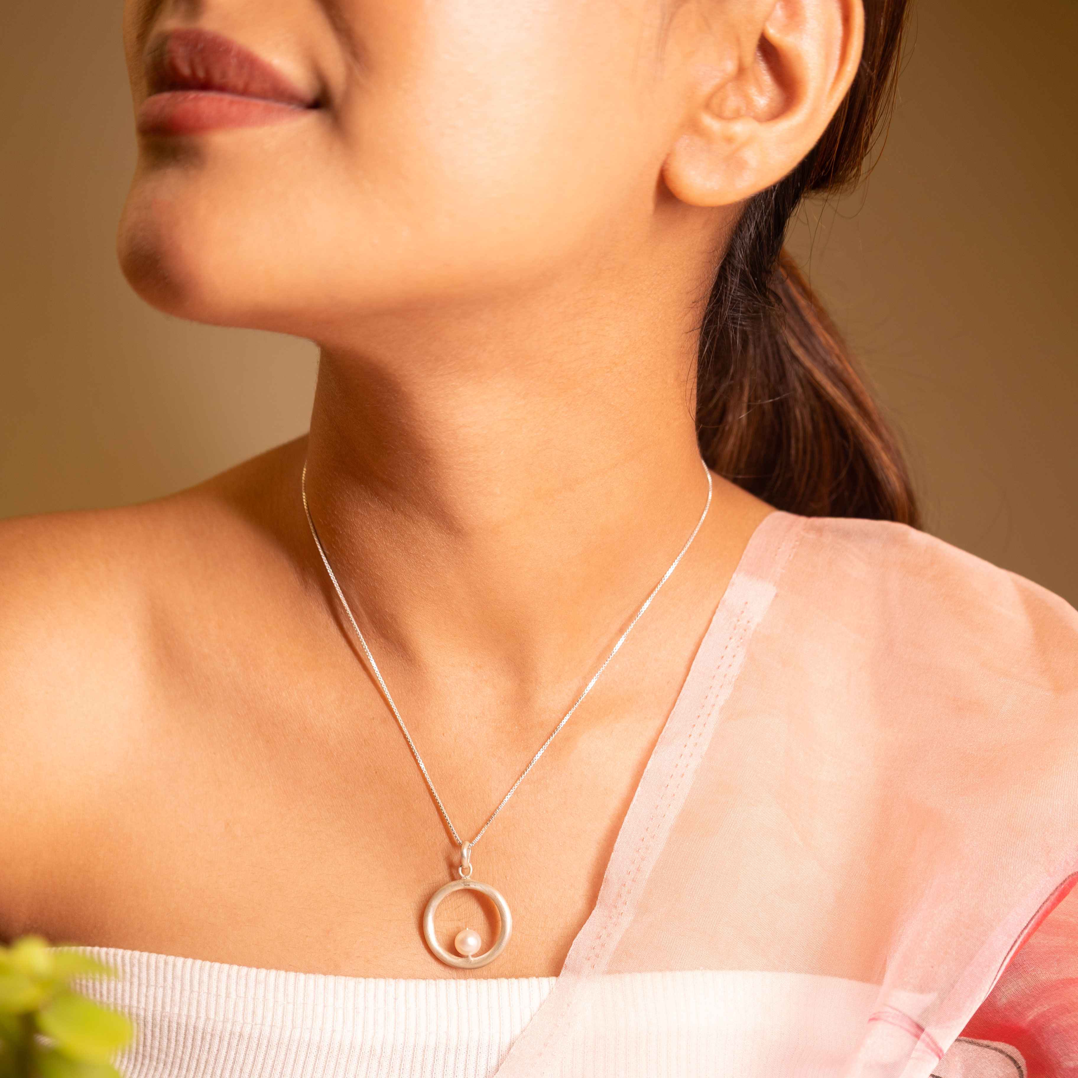 Adya Halo Pearl Necklace