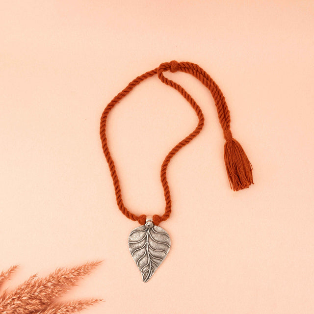 Adya Peepal Leaf Dori Necklace