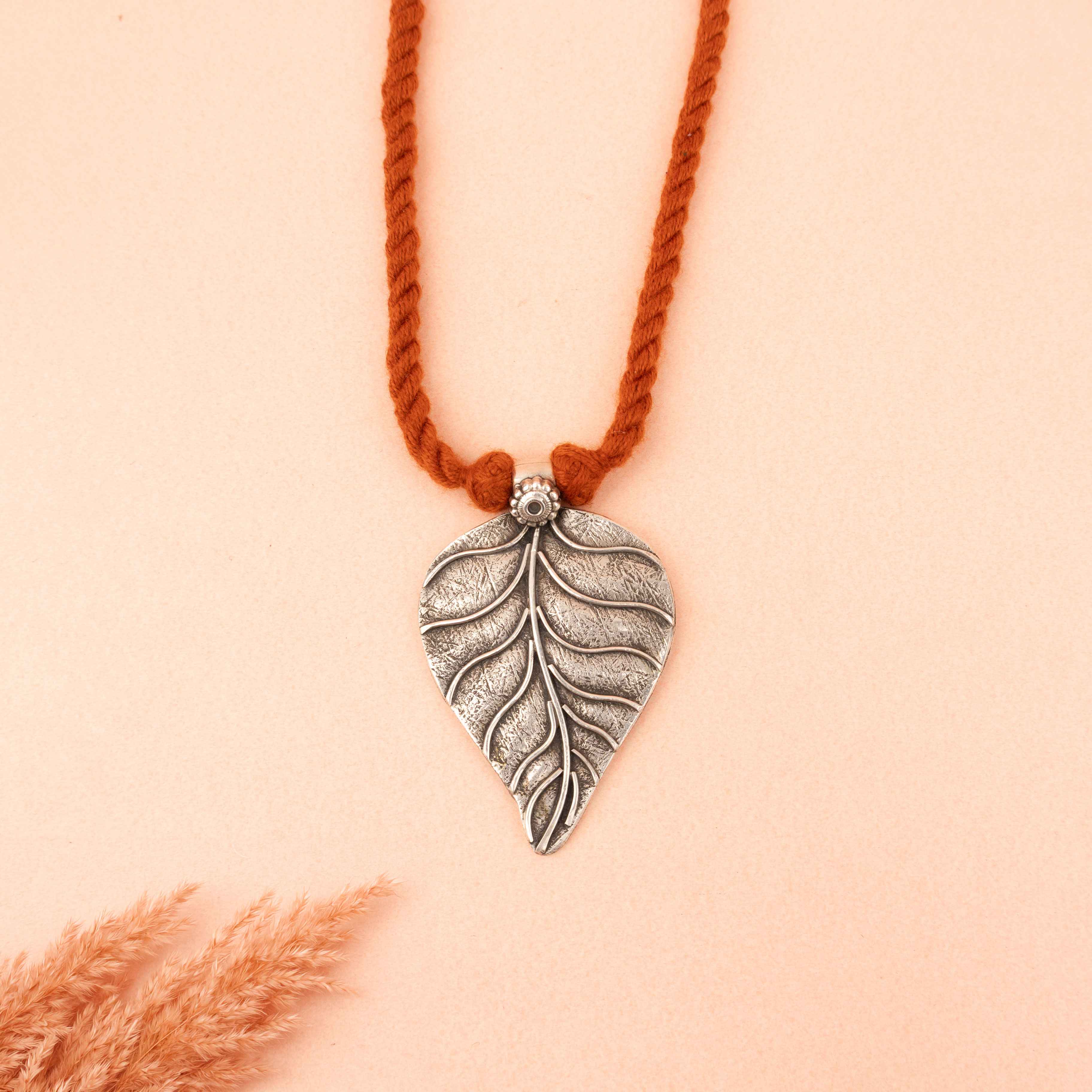 Adya Peepal Leaf Dori Necklace