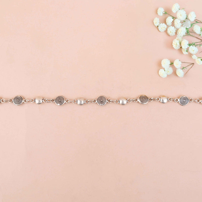 Adya Alternate Spiral Fine Anklet Pair