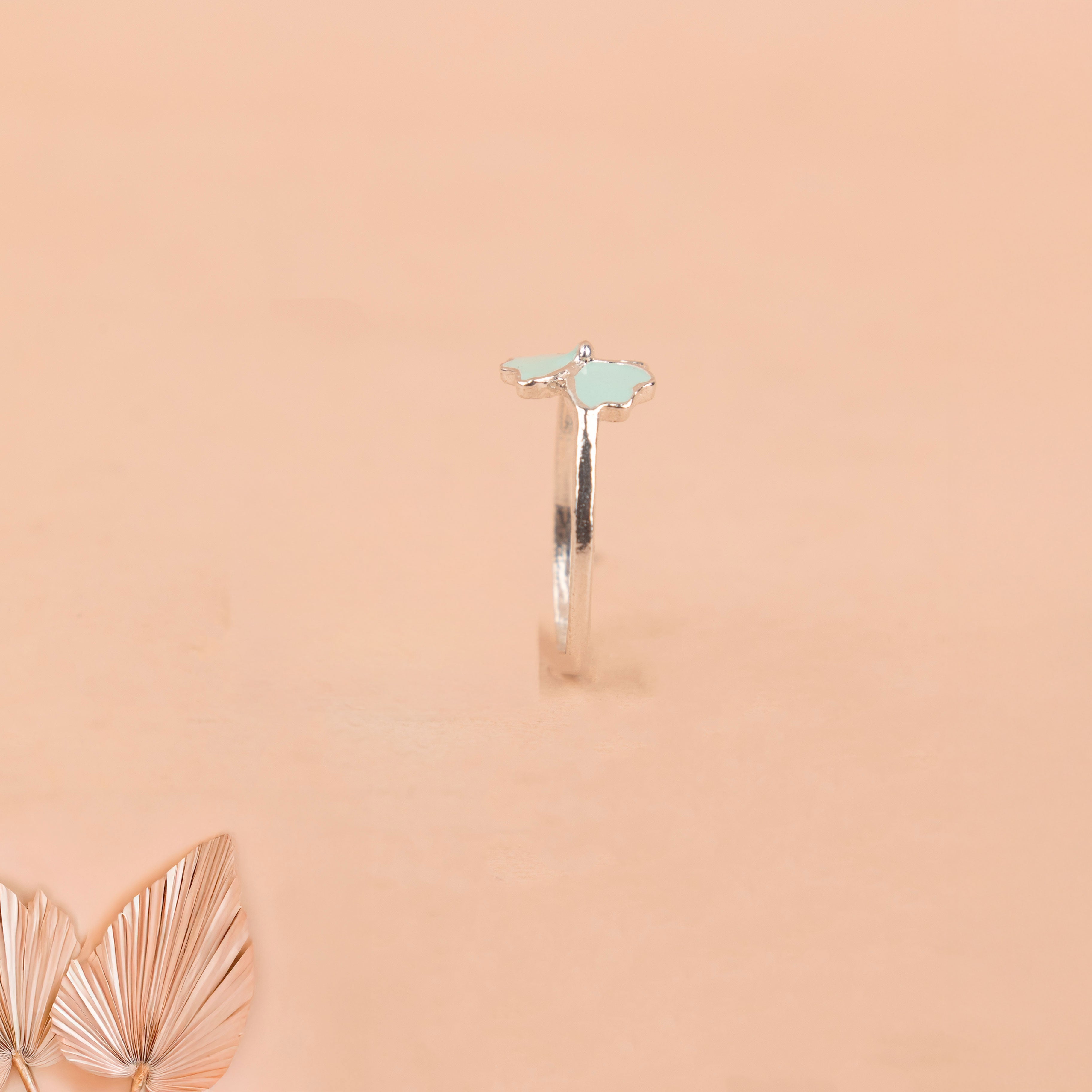 Adya Aqua Blossom Midi Ring
