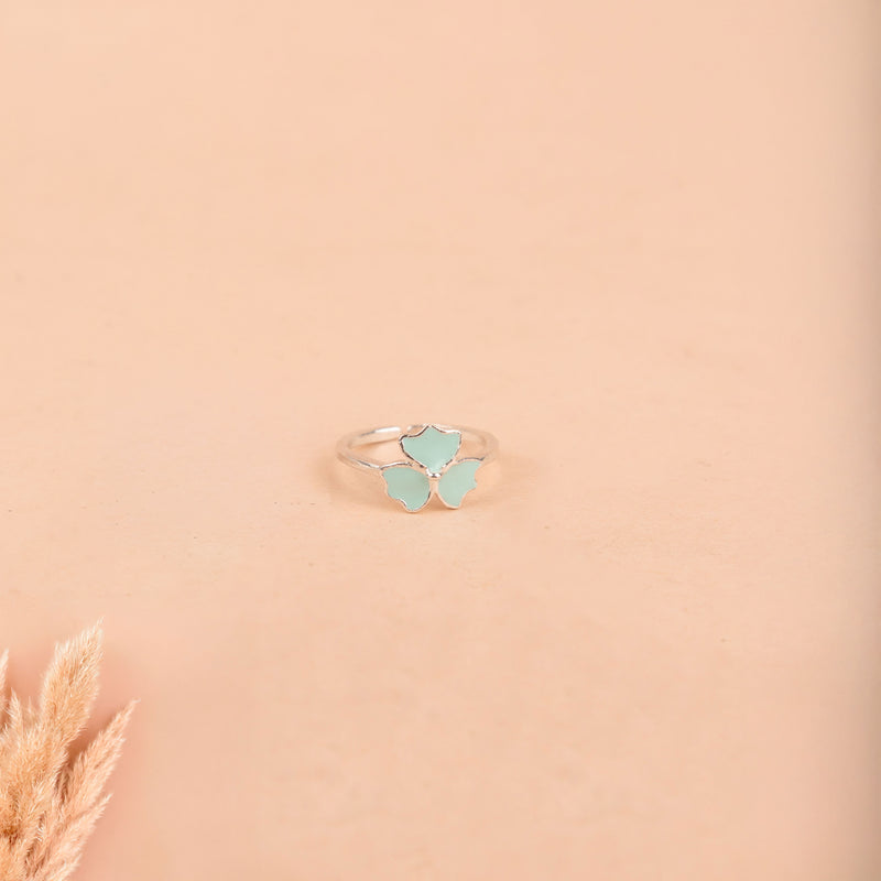 Adya Aqua Blossom Midi Ring
