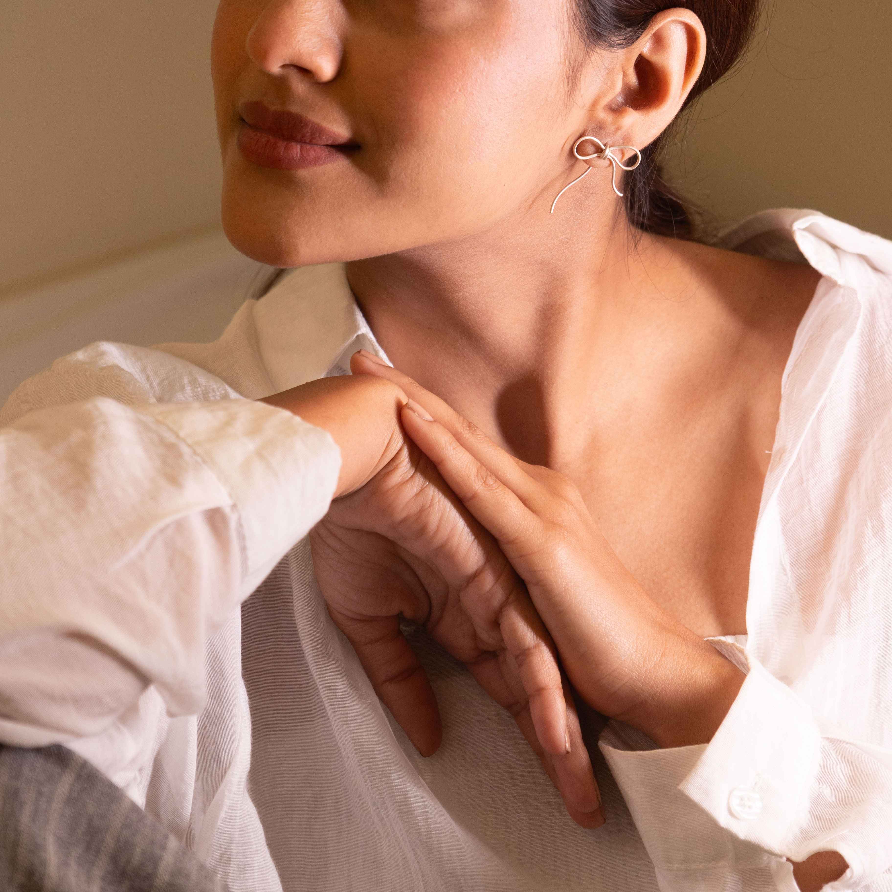 Adya Bow Knot Earring