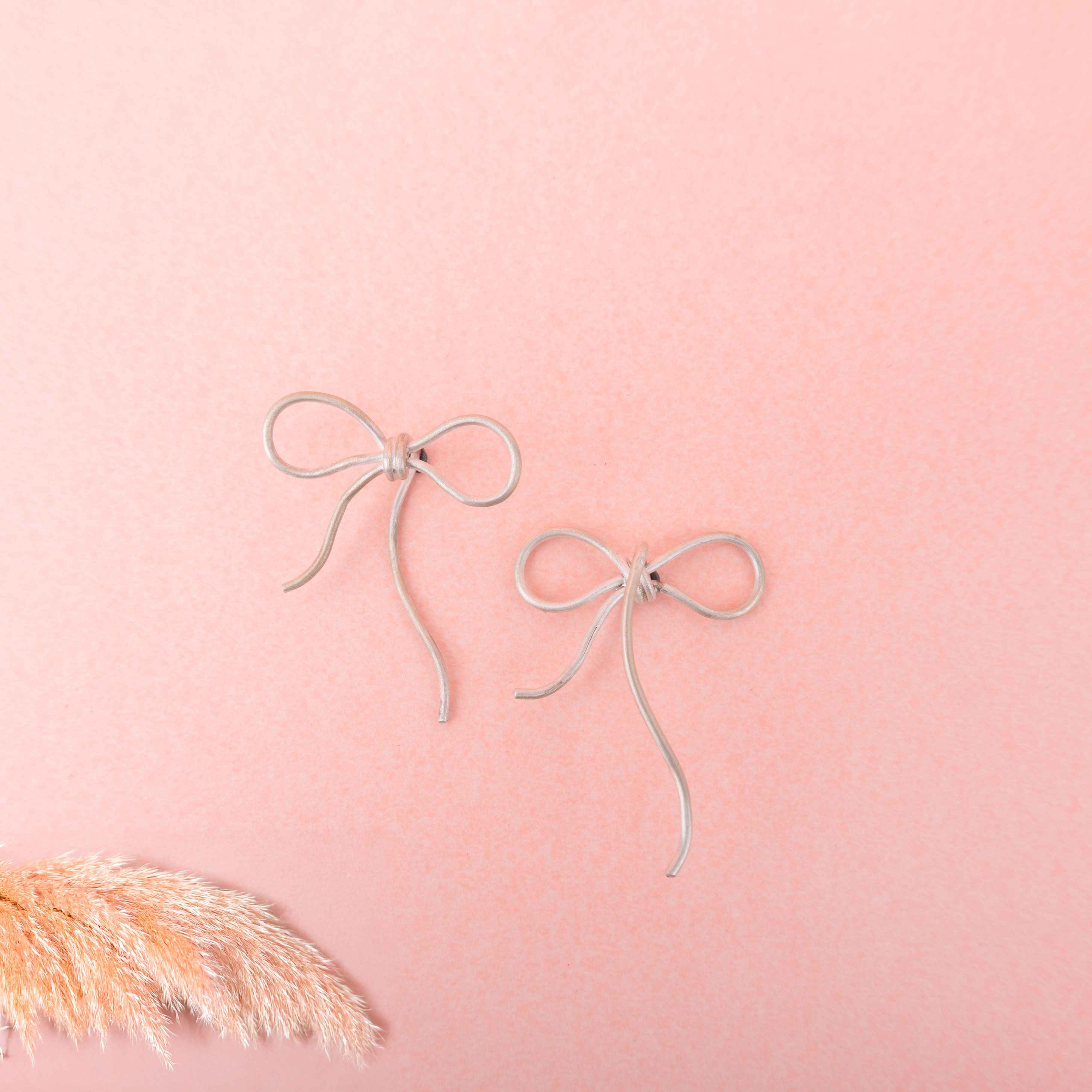 Adya Bow Knot Earring