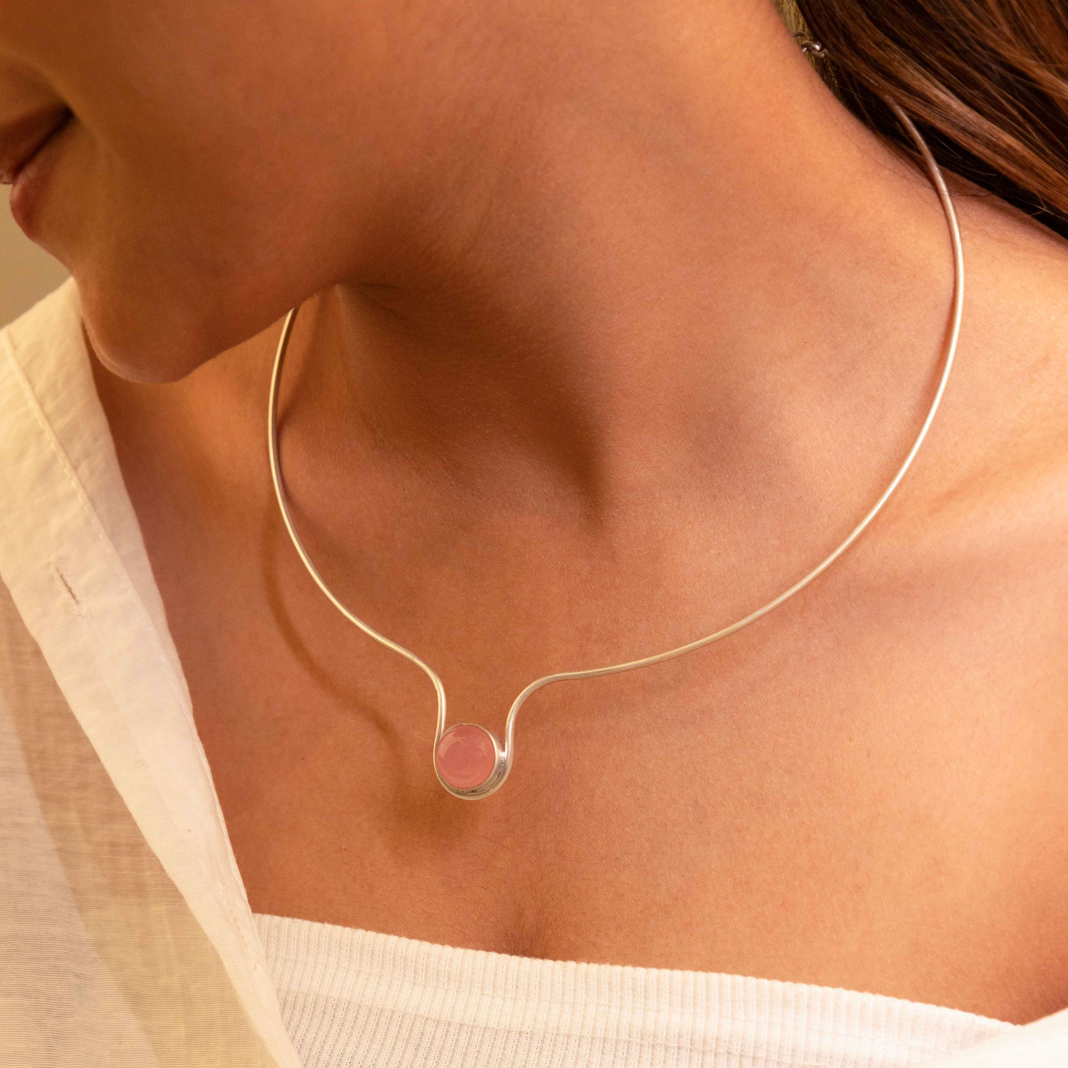 Adya Ethereal Blush Curve Hasli Necklace