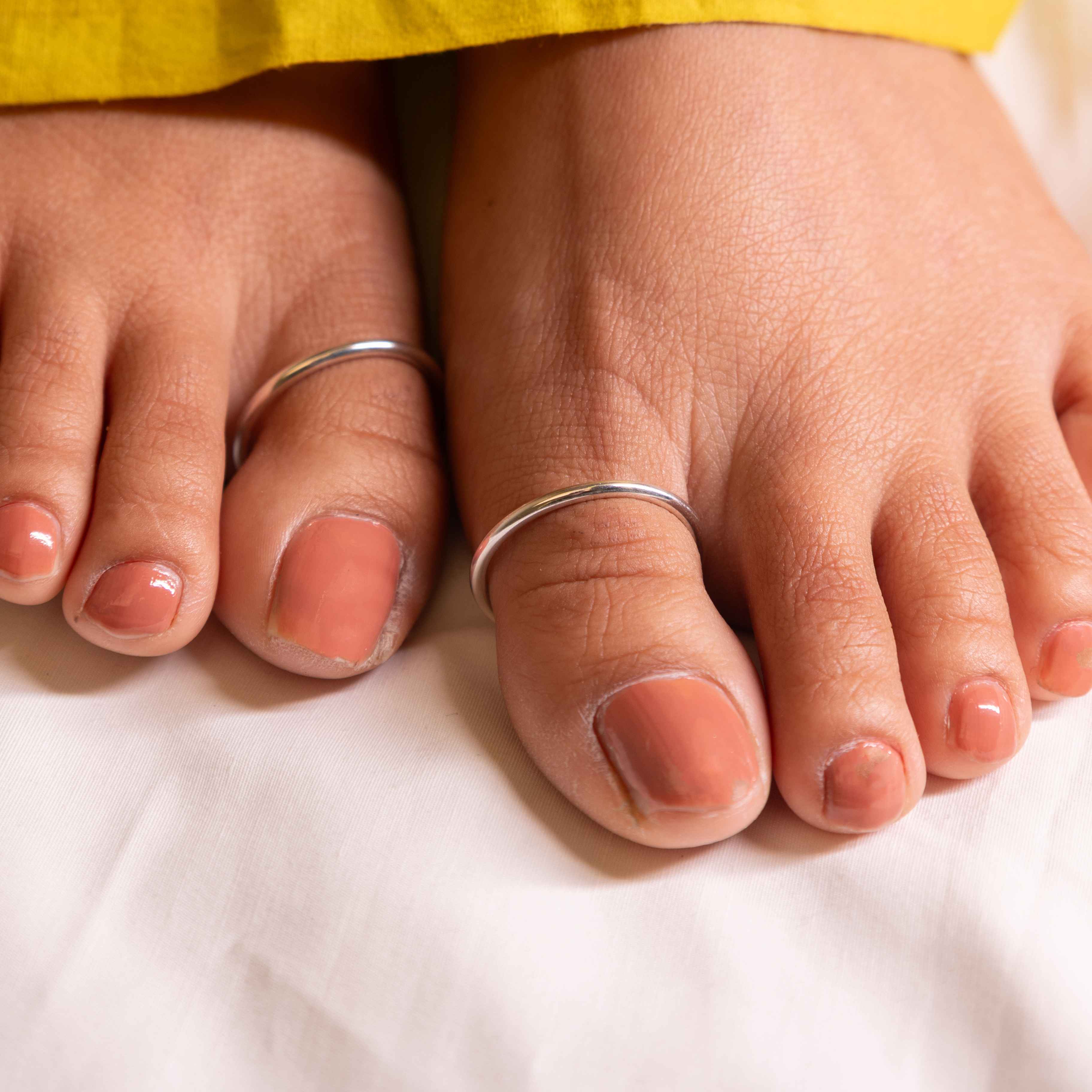 Adya Everyday Fine Thumb Ring