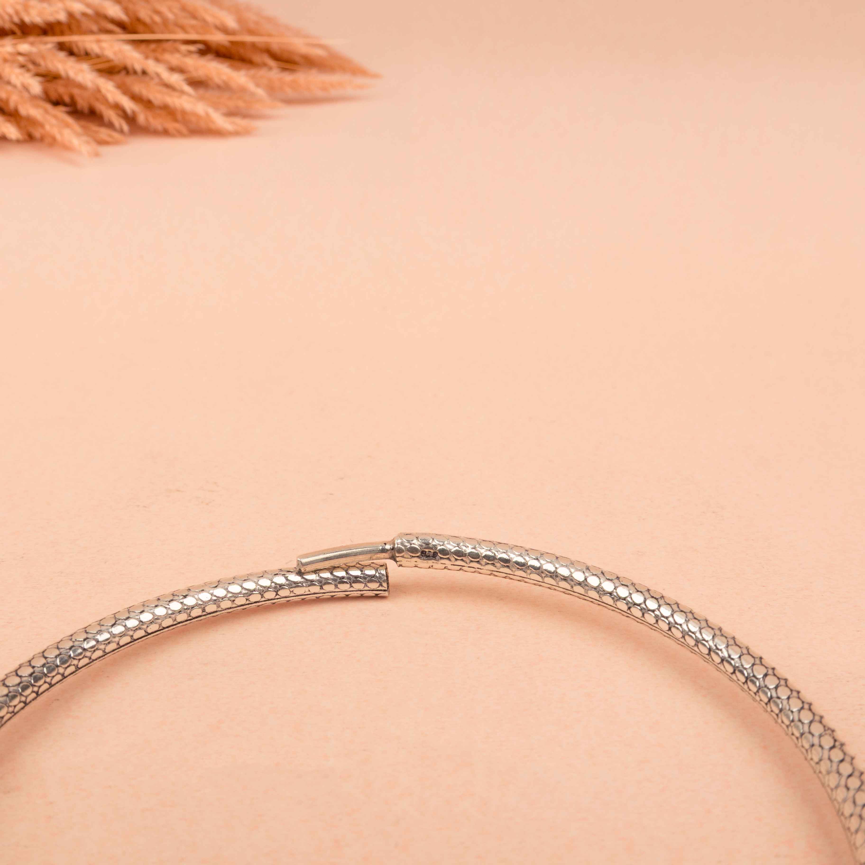 Adya Intricate Everyday Ankle Kada