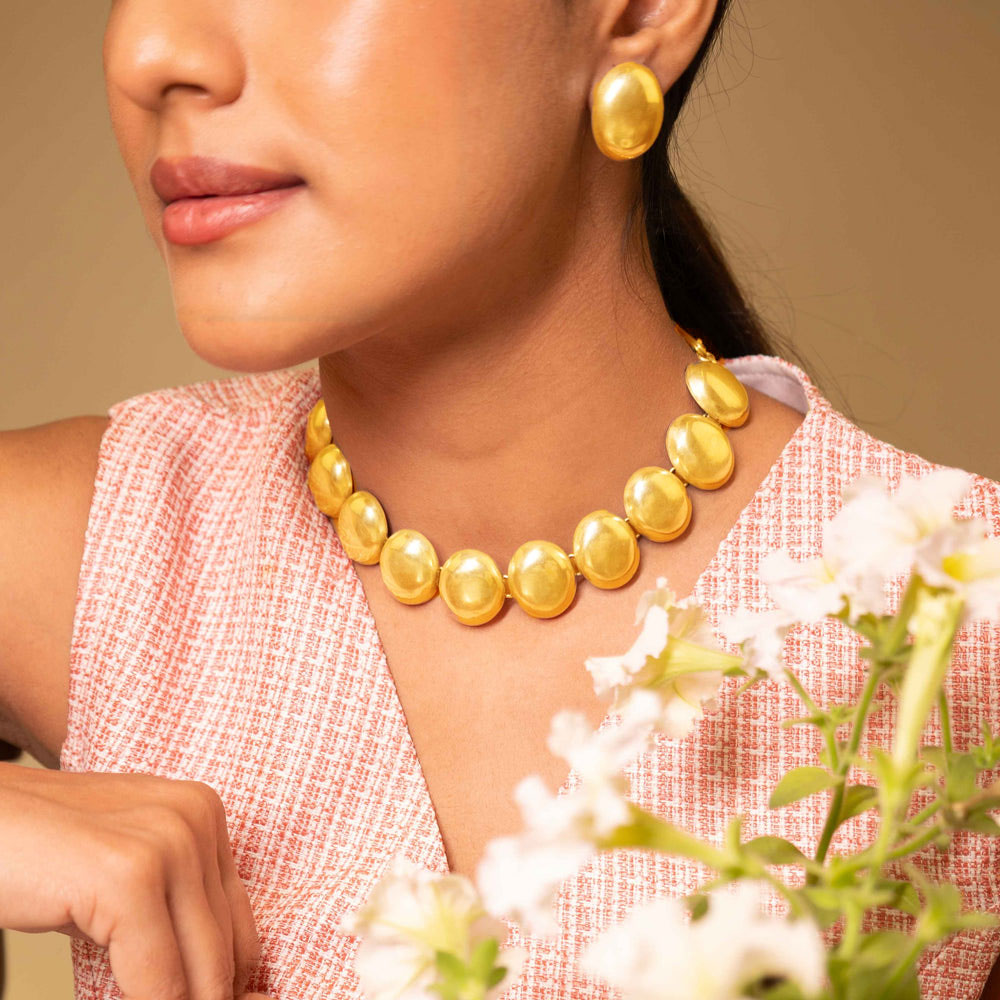 Adya Matte Oval Sequence Earring Ring Choker Set