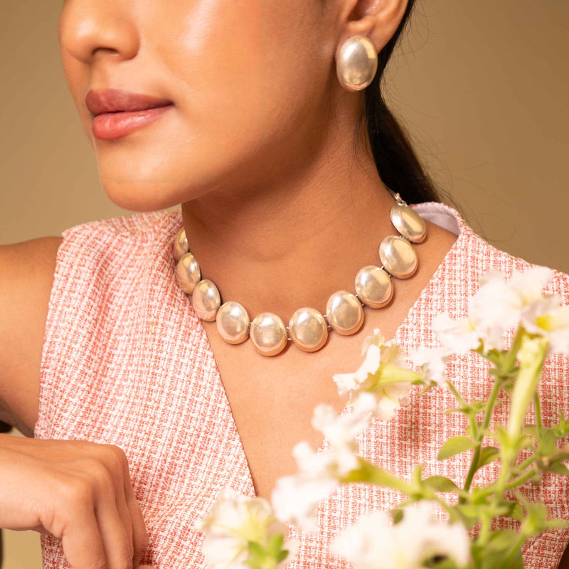 925 pure silver matte oval choker, earring and ring set, detail view