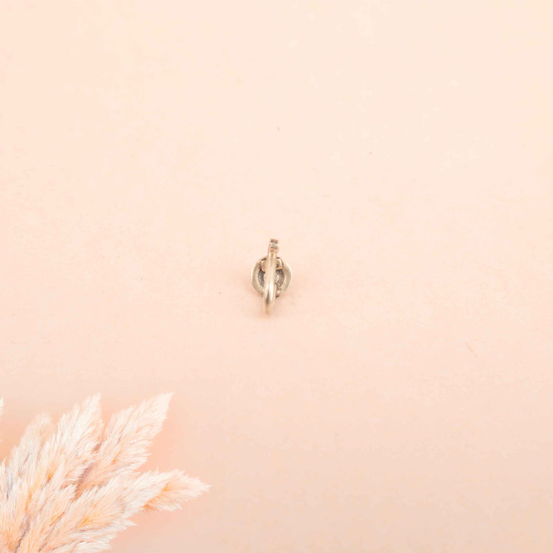 Adya Round Groove Pink Non Pierced Nose Clip on