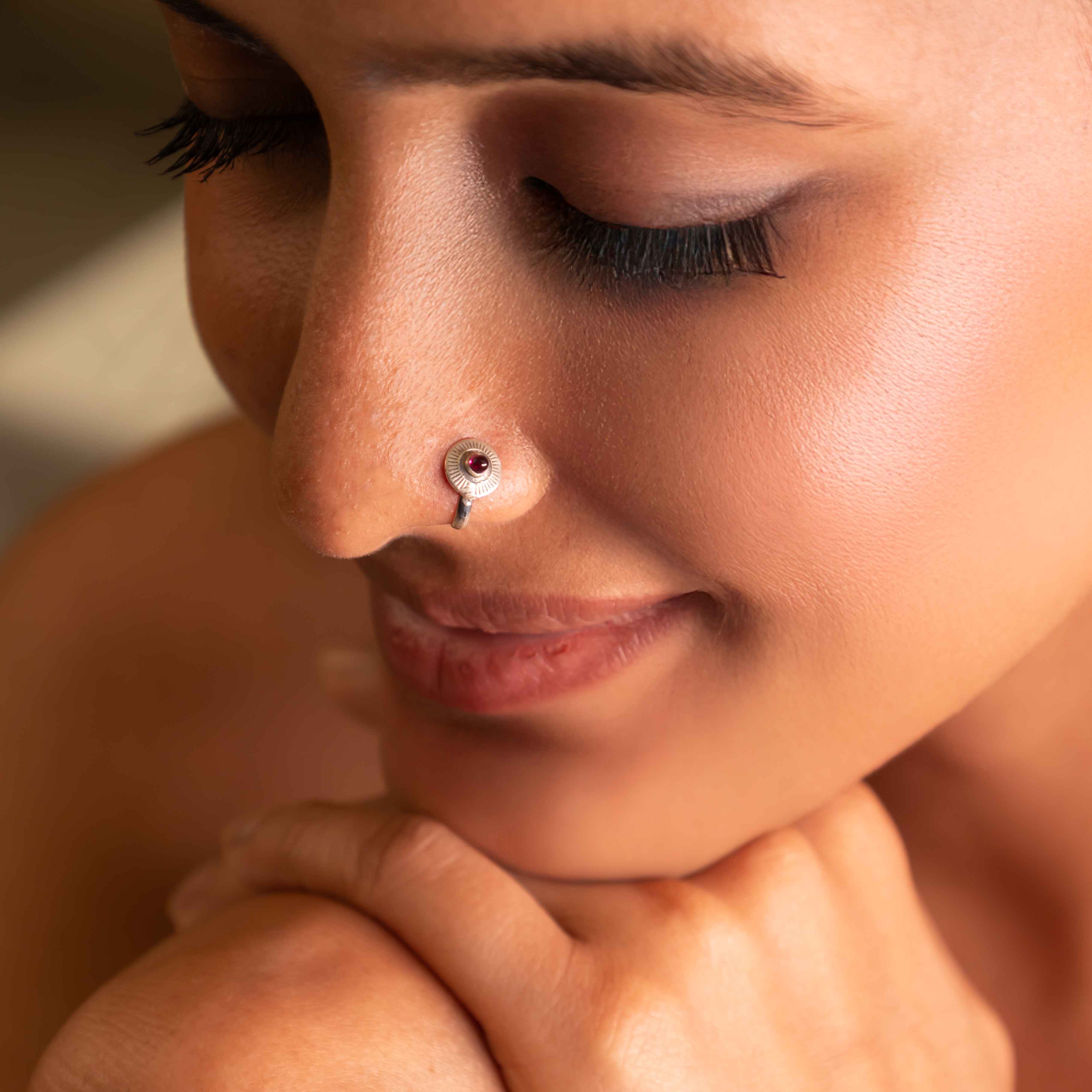 Adya Round Groove Pink Non Pierced Nose Clip on