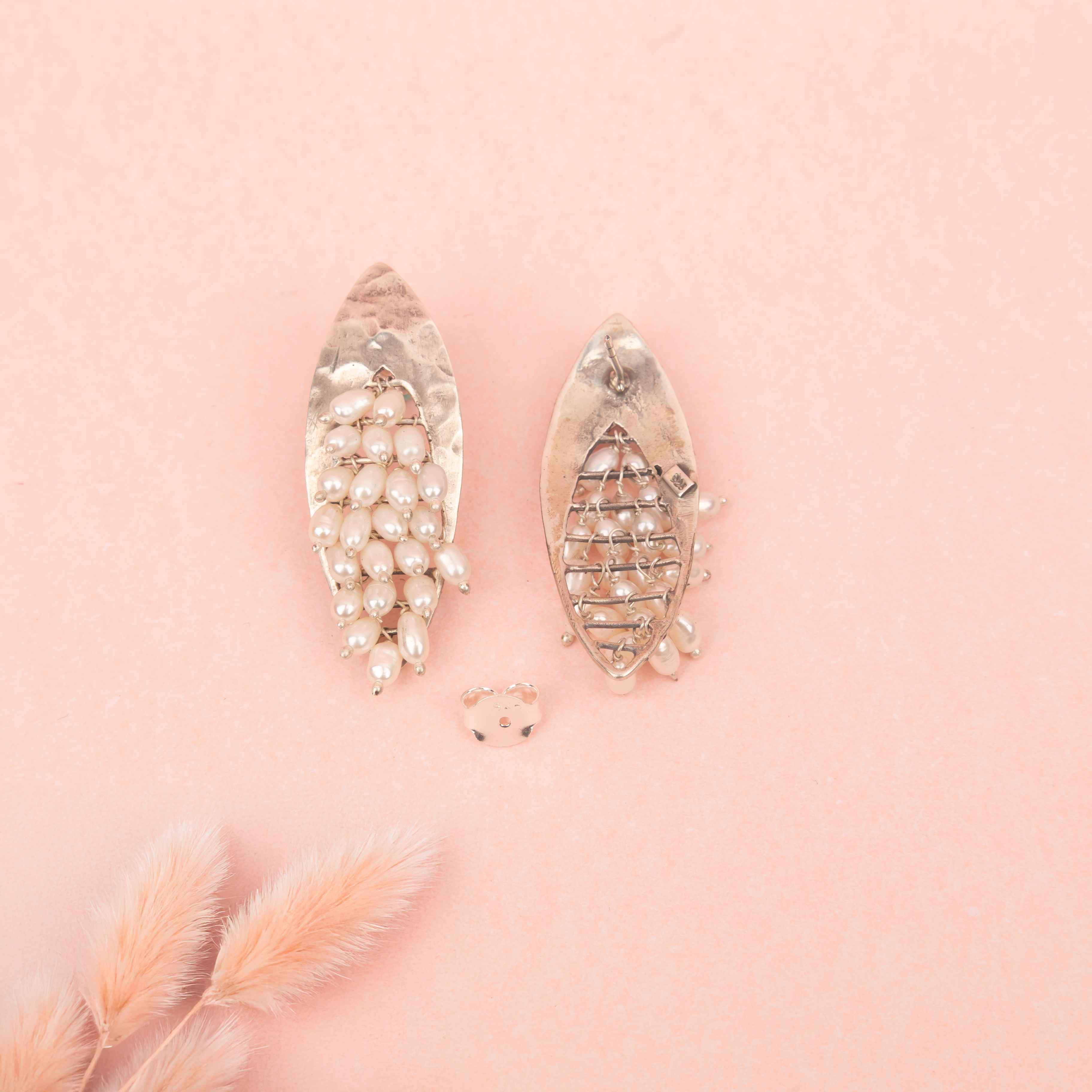 Adya Textured Pearl Bunch Earring