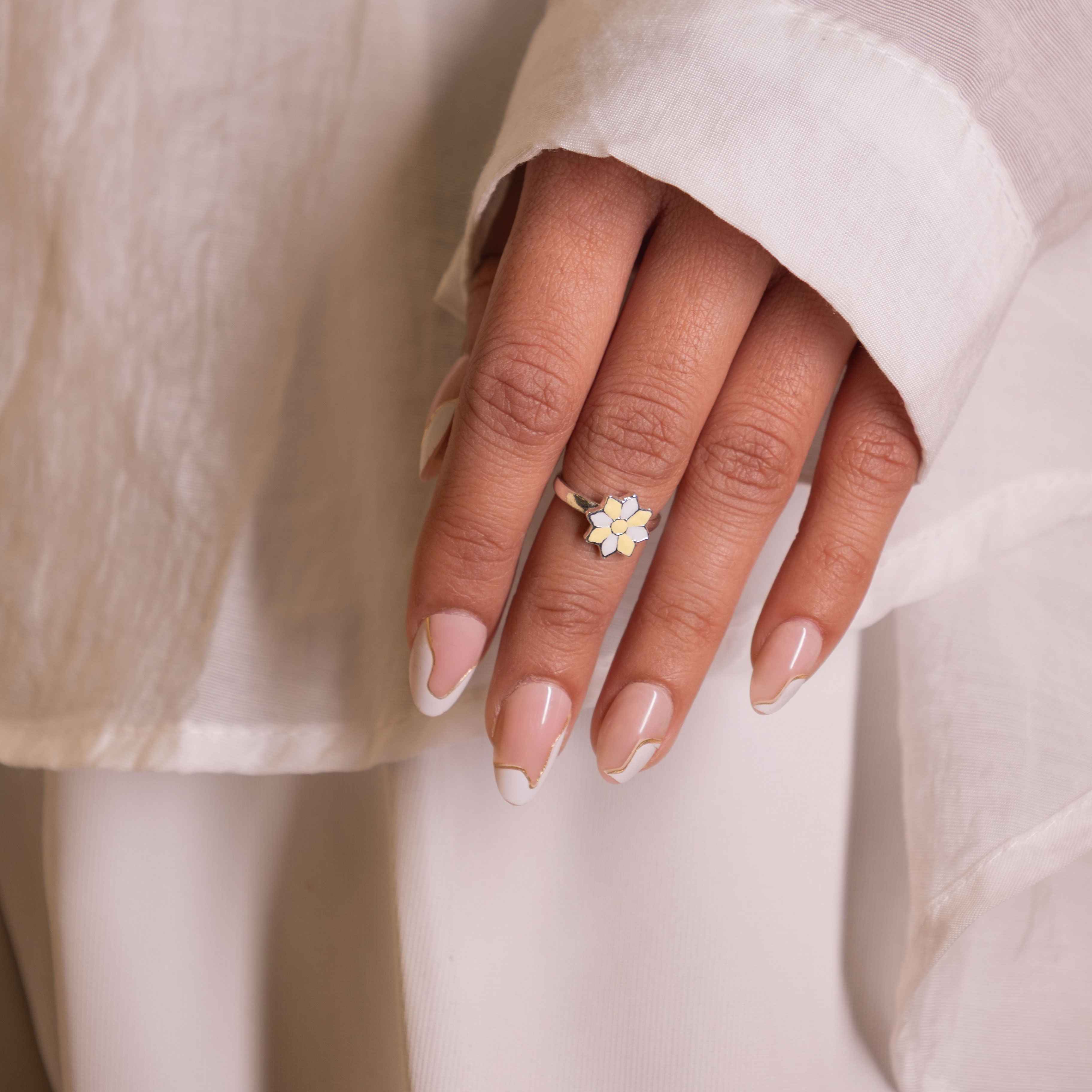 Adya Yellow Bloom Midi Ring