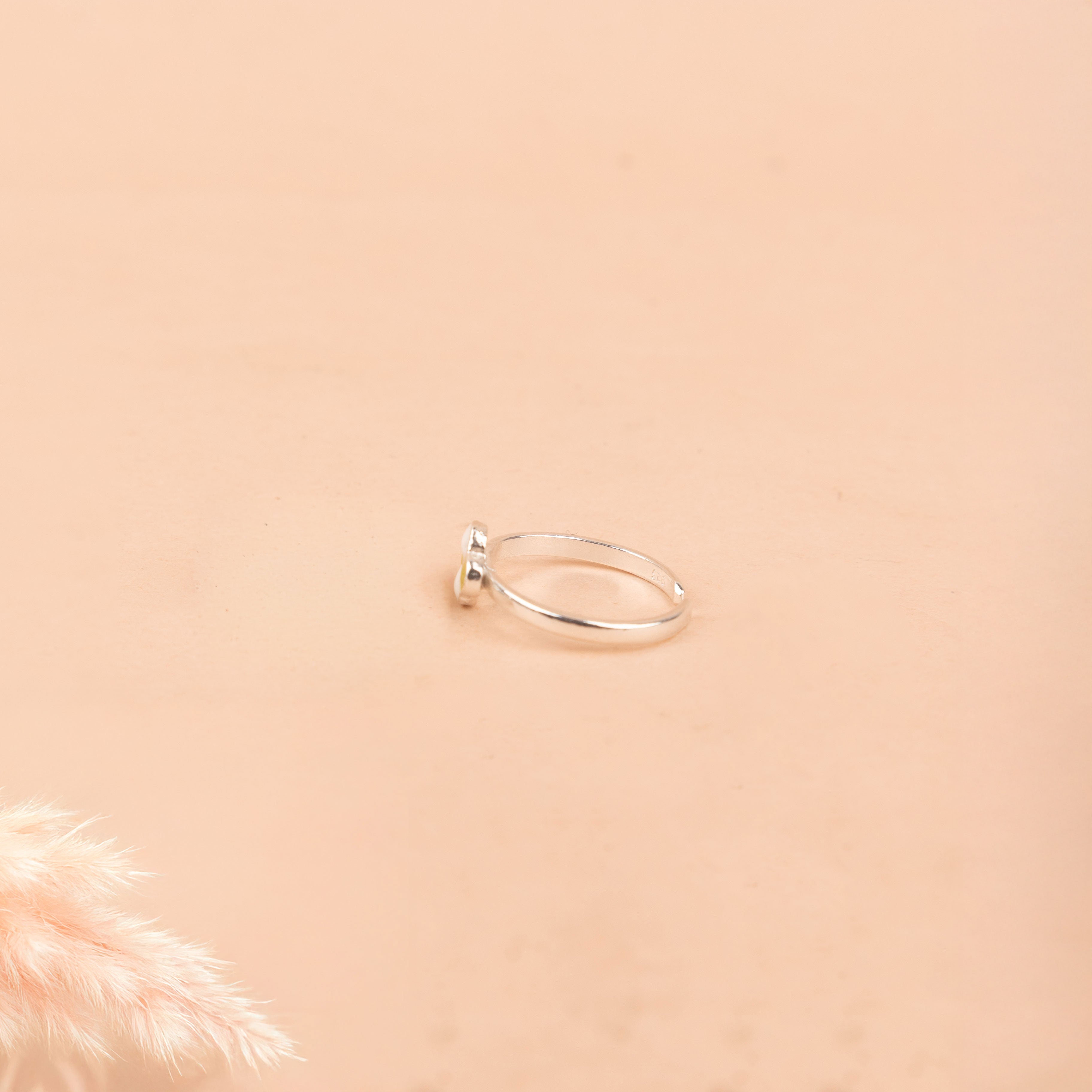 Adya Green Blossom Bud Midi Ring