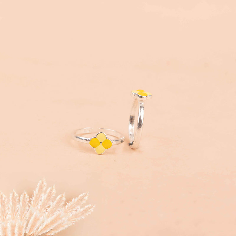 Adya Yellow Blossom Bud Toe Ring Cum Midi Ring