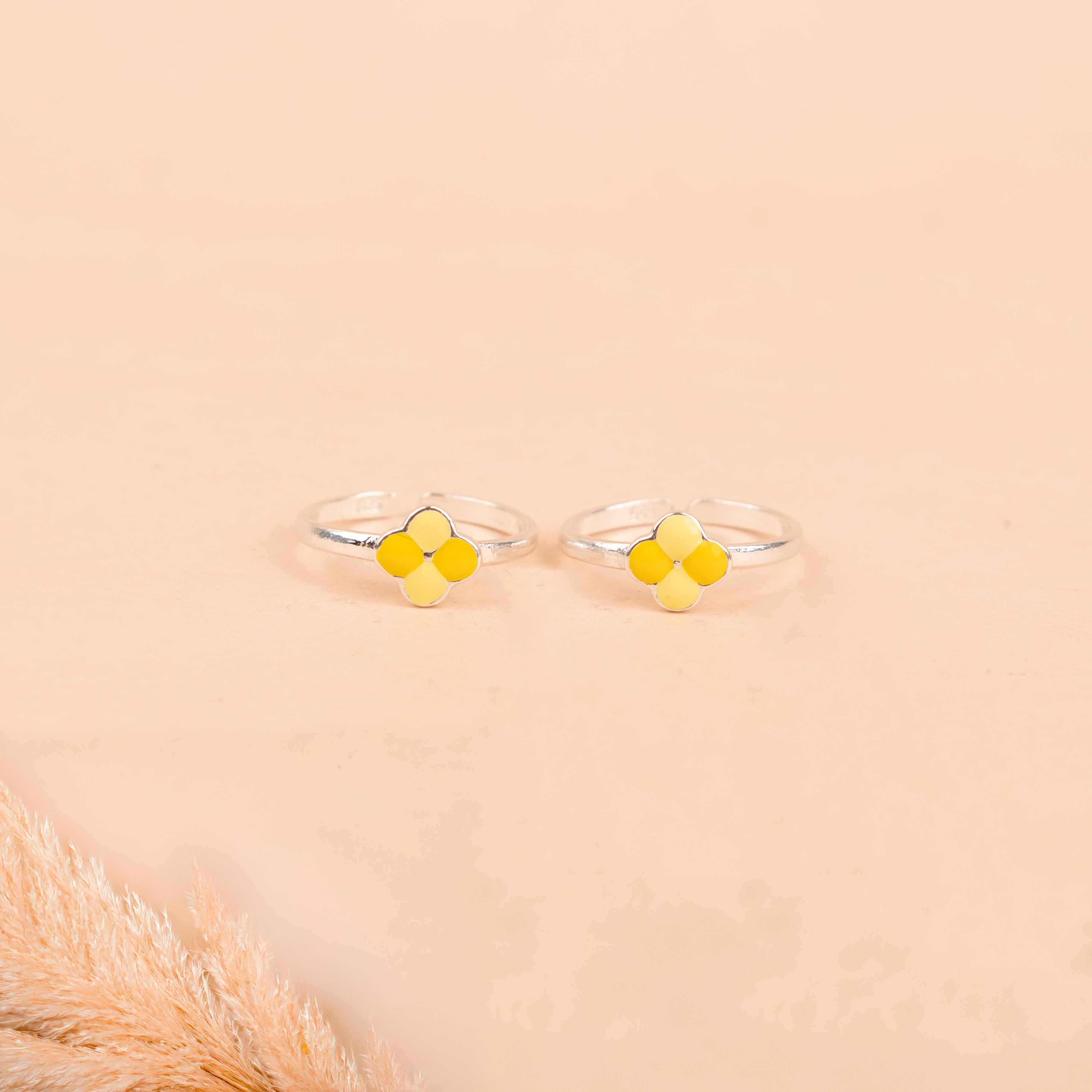 Adya Yellow Blossom Bud Toe Ring Cum Midi Ring