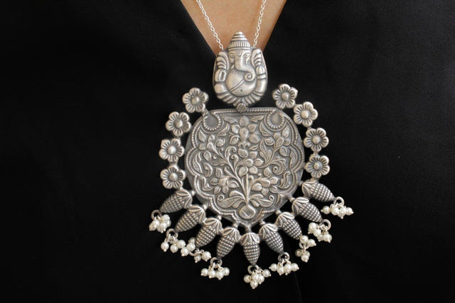 Anvaya Ganesha Art Classic Pendant