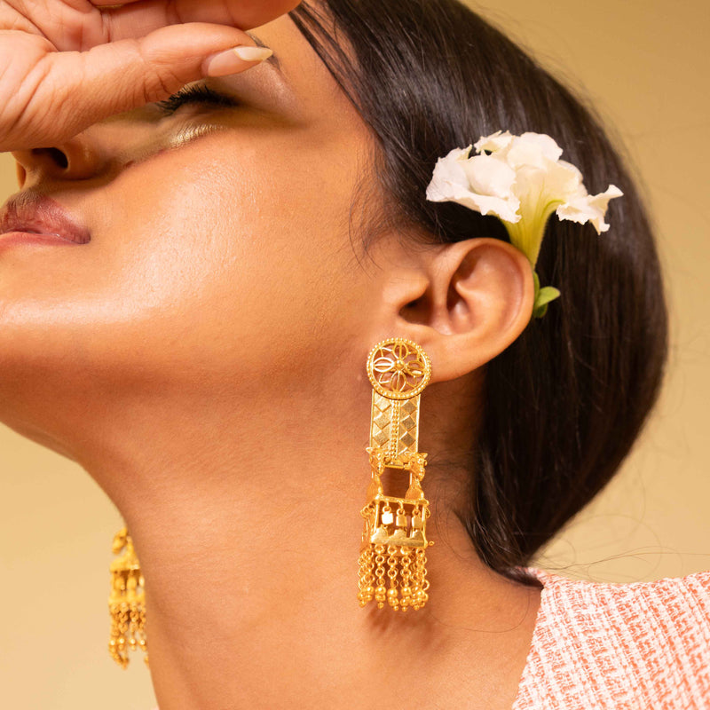 Anvaya Horse Rath Statement Gold Plated Jhumka