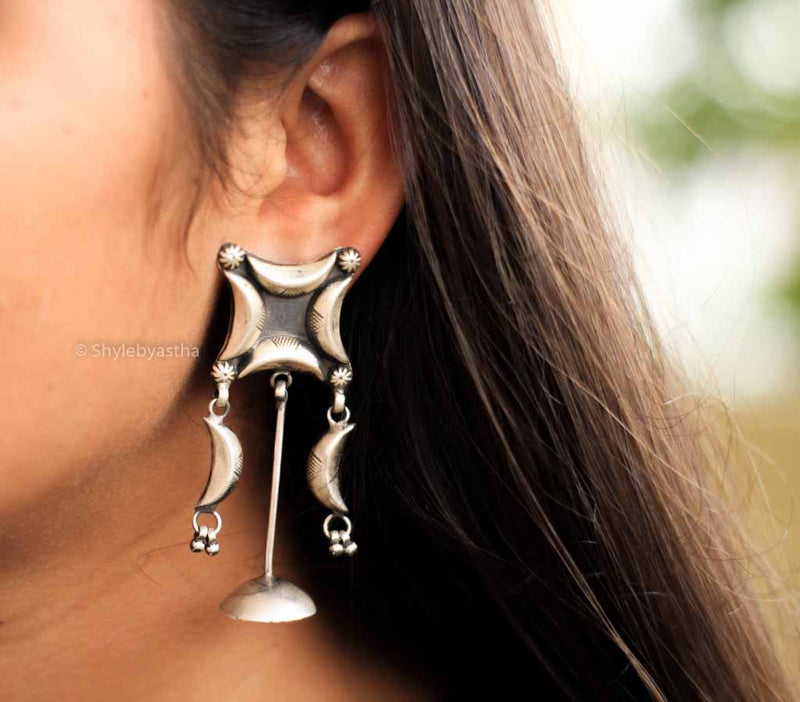 Mizoya Crescent Moon Classic Earrings