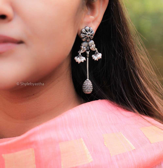 Essence Mini Flower Texture Drop Earrings