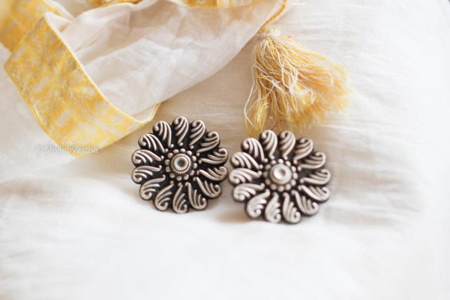 Adya Wave Studs