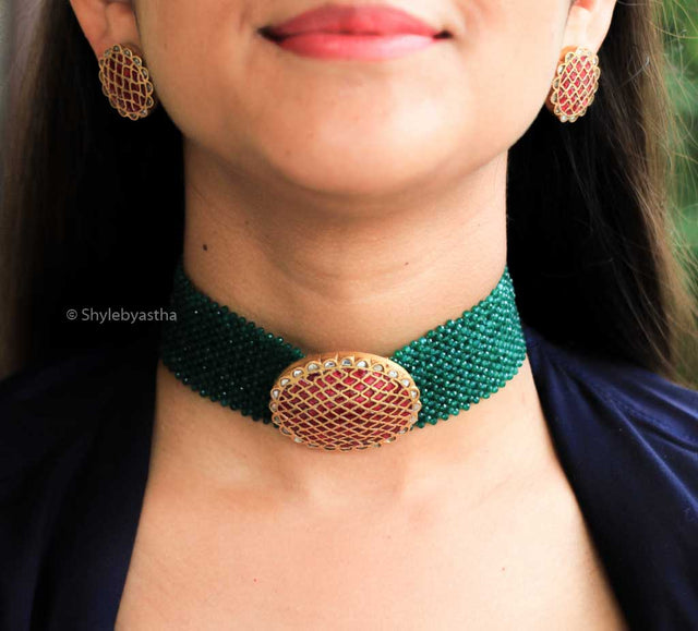 Tattva Kundan Emerald Choker Set