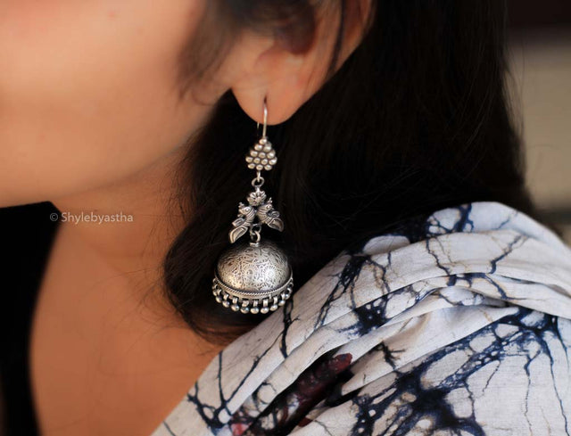 Dulari Mini Parrot Textured Jhumka primary