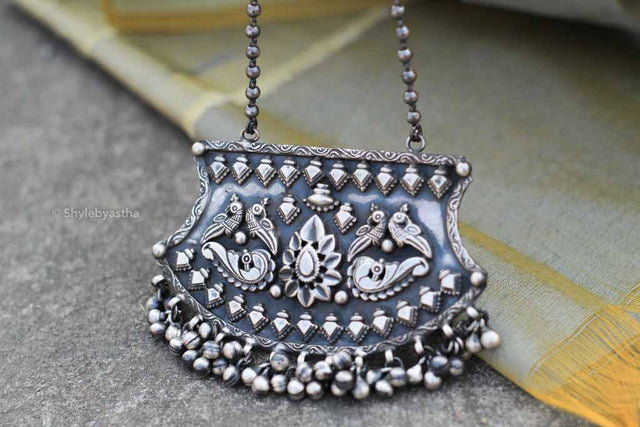 Tattva Vintage Inspired Ghughri Necklace
