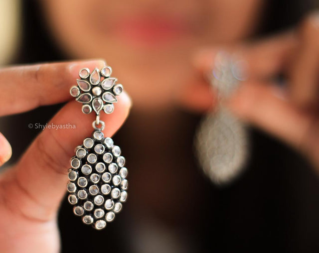 Essence Swarovski Drop Earrings
