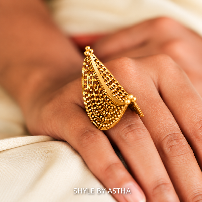 Adya Fine Boat Ring