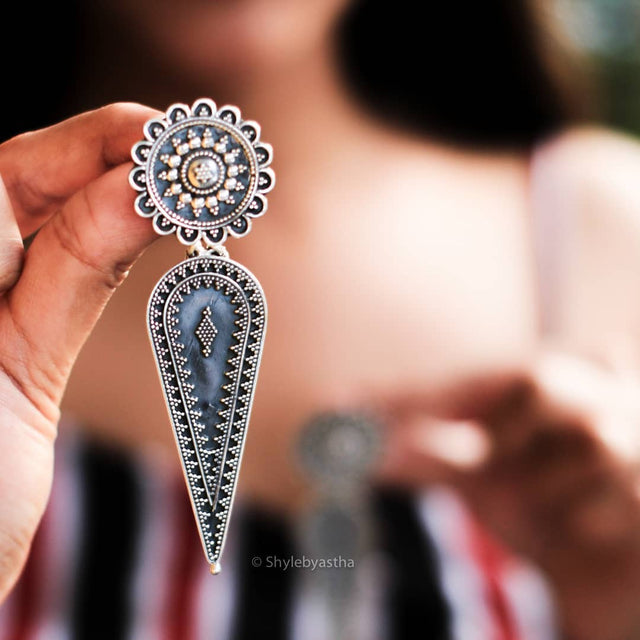 Mizoya Fine Daana Cone Art Earrings