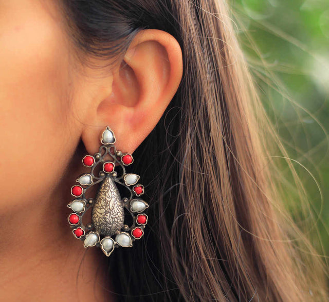 Essence Classic Earrings