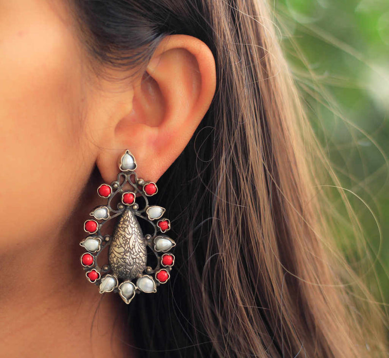 Essence Classic Earrings